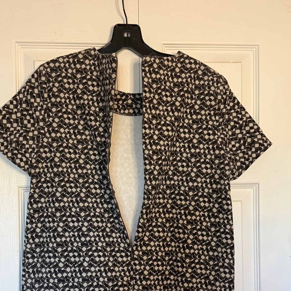 Joe Fresh Shift Dress with Geometric Pattern size 2 - Picture 9 of 10